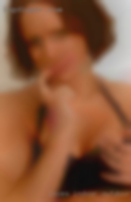 Loves indoor outdoor long drive couples etc from Sun City Center.